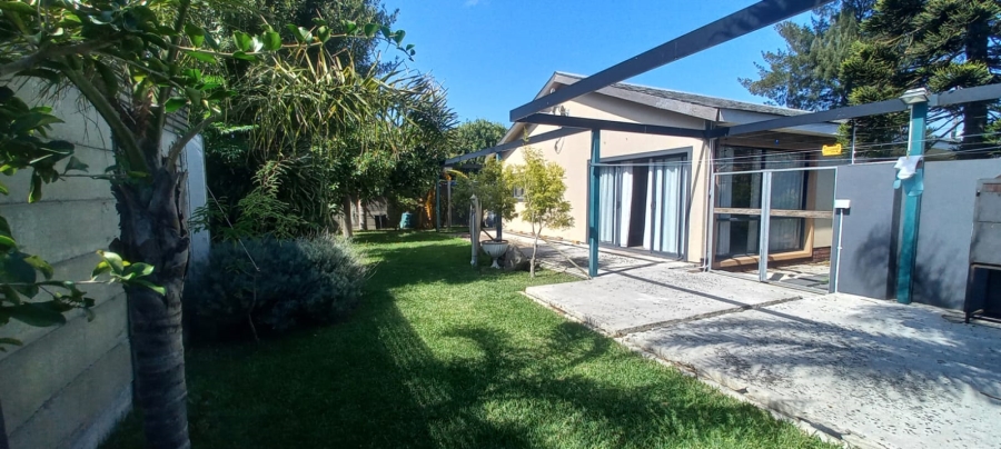 4 Bedroom Property for Sale in Wetton Western Cape